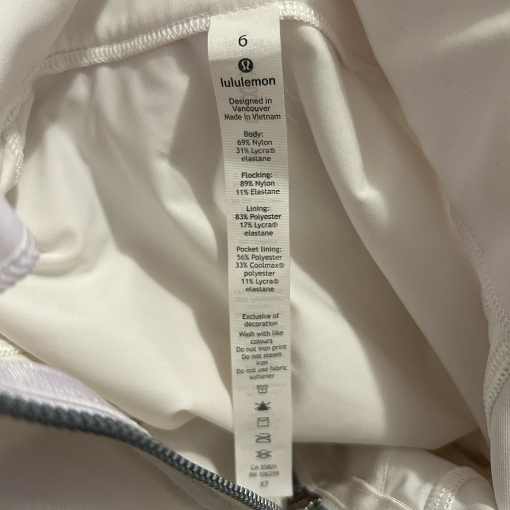Lululemon Define Jacket Flocked
White Special Edition size 6 - Picture 10 of 11
